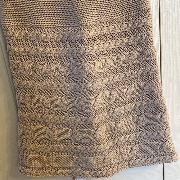 XOXO Taupe Sweater Dress Size Medium - Picture 2 of 5